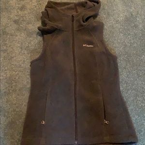 Columbia hooded fleece vest